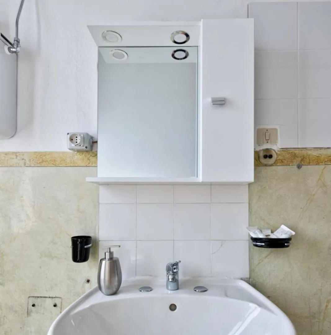 2 Bedroom Apartment Mestre Train Station Venice Italy